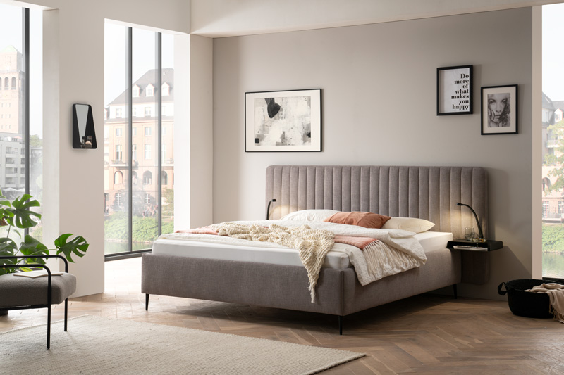 Polsterbett Braun Kopfteil Senkrecht Gesteppt Gepolstert Matallfuesse Schmal Bettenstudio Sieker Velbert