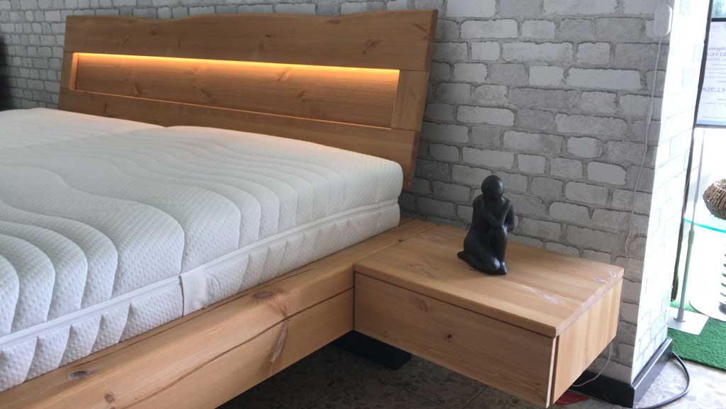 Doppelbett Holz Schlafzimmer Nachttisch Modern Kopfteil Beleuchtet Sieker Velbert